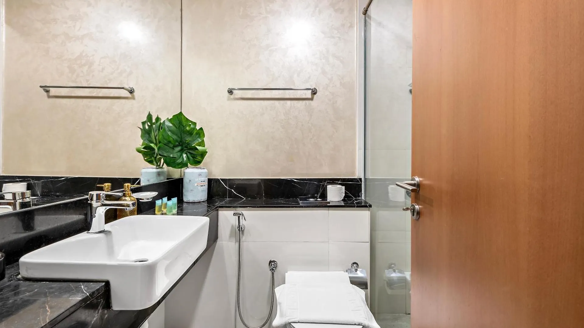 Furnished Apartment Millennium Binghatti Residence Dubai 0*,